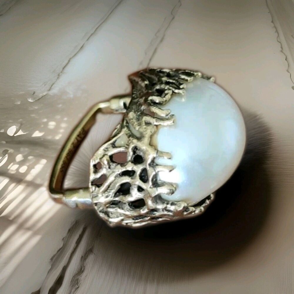 VENDOME Gold Tone Faux Mabe Pearl Brutalist Adjustable Ring Sz 7